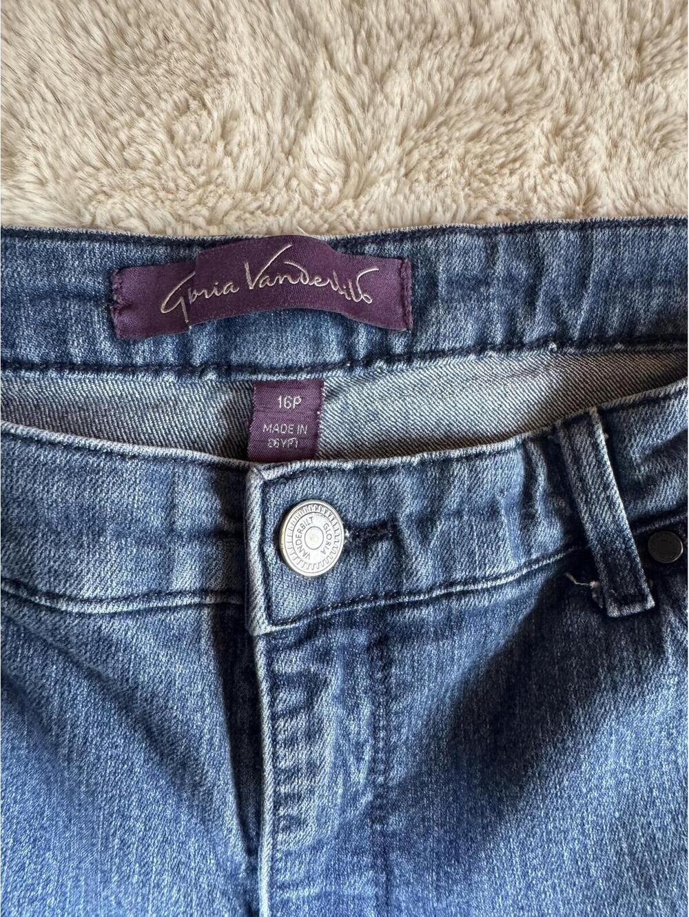 Gloria Vanderbilt Classic Blue Denim Jeans Size 16P‎